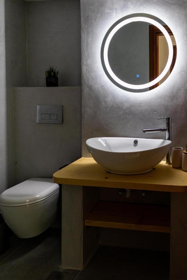 Lovely Sea View Apartment At The Heart Of The Town Ierápetra Exteriör bild